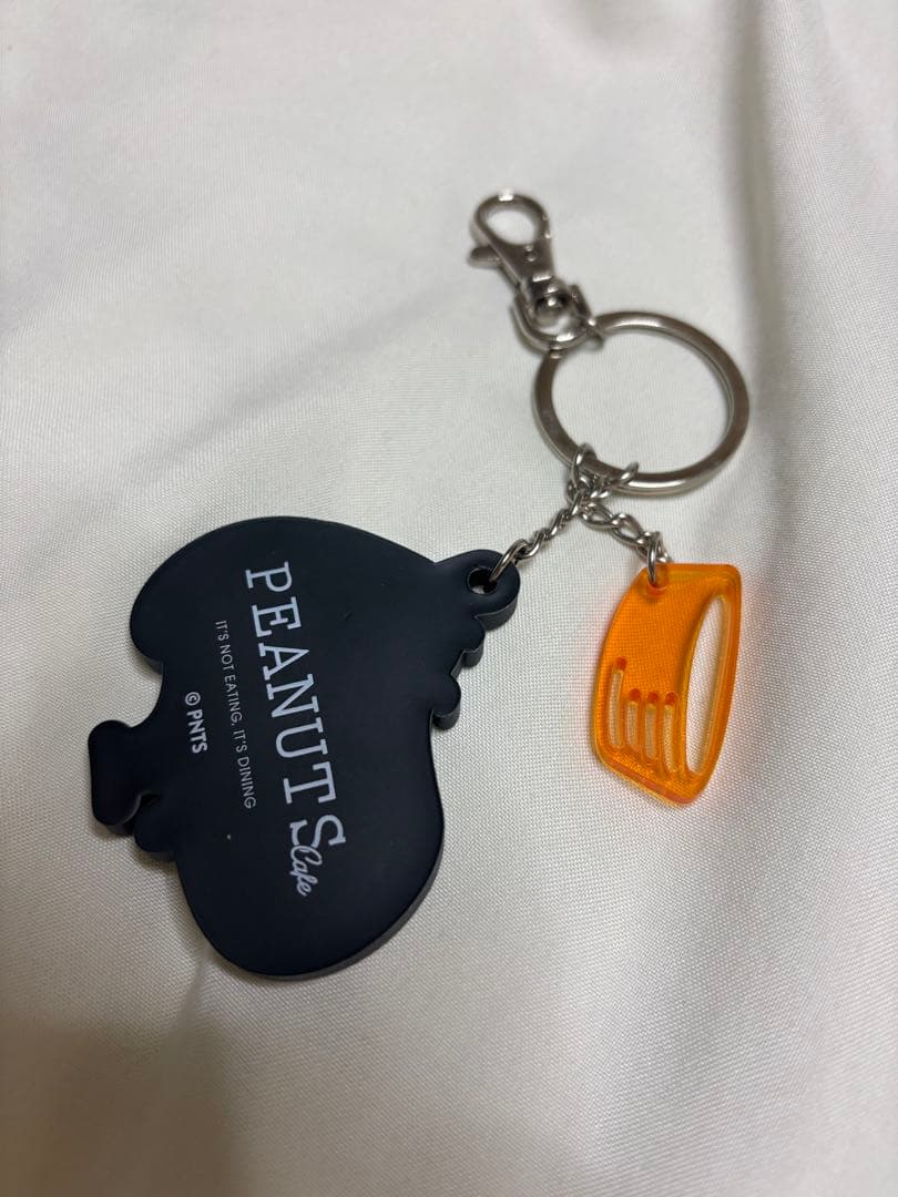 PEANUTS cafe キーホルダー スヌーピー - メルカリ