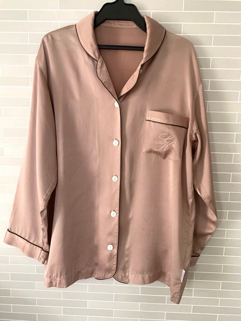 ワコール　睡眠科学　シルクサテンパジャマ