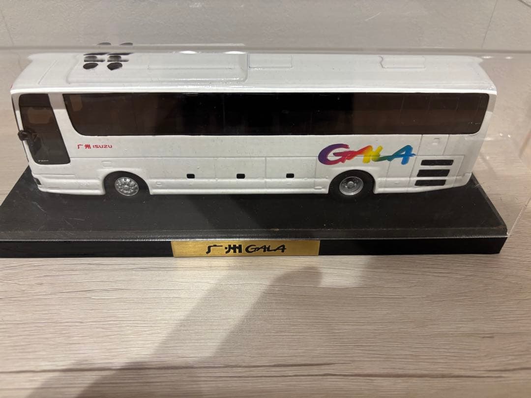 GALA バスモデル 1/50スケール CARNEL 1/64 はとバス ピアニシモIII ゴールド (411号車) いすゞ