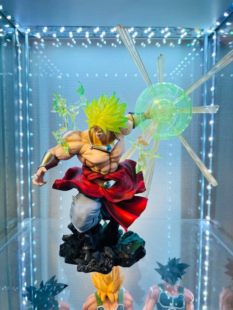 フィギュアーツZERO スーパーサイヤ人ブロリー エフェクト付き！