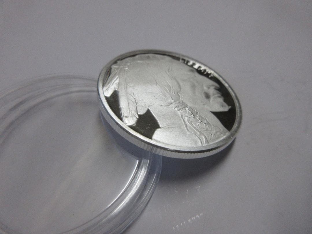 シルバー　　インディアン　31.2g 　銀貨　未使用 　g088