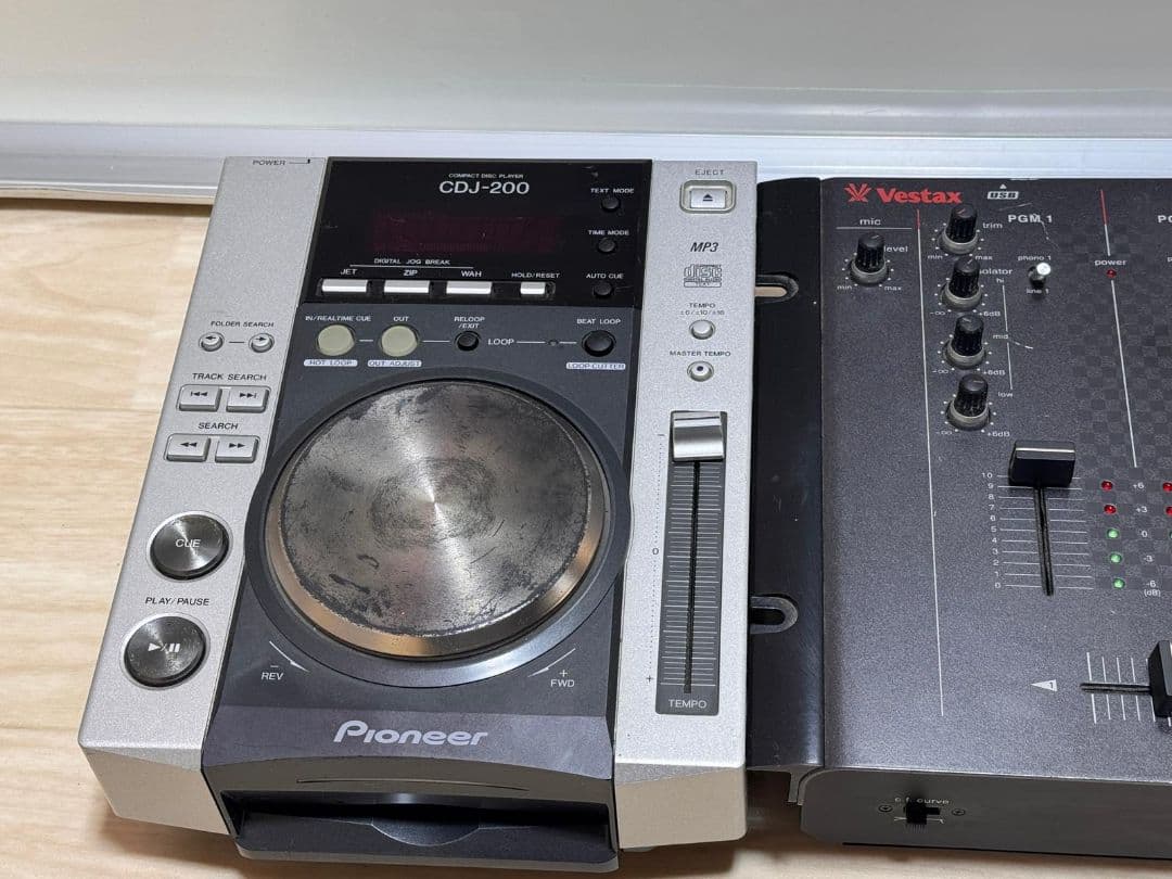 Pioneer、Vestax CDJ-200 & VMX-002XLU セット - メルカリ