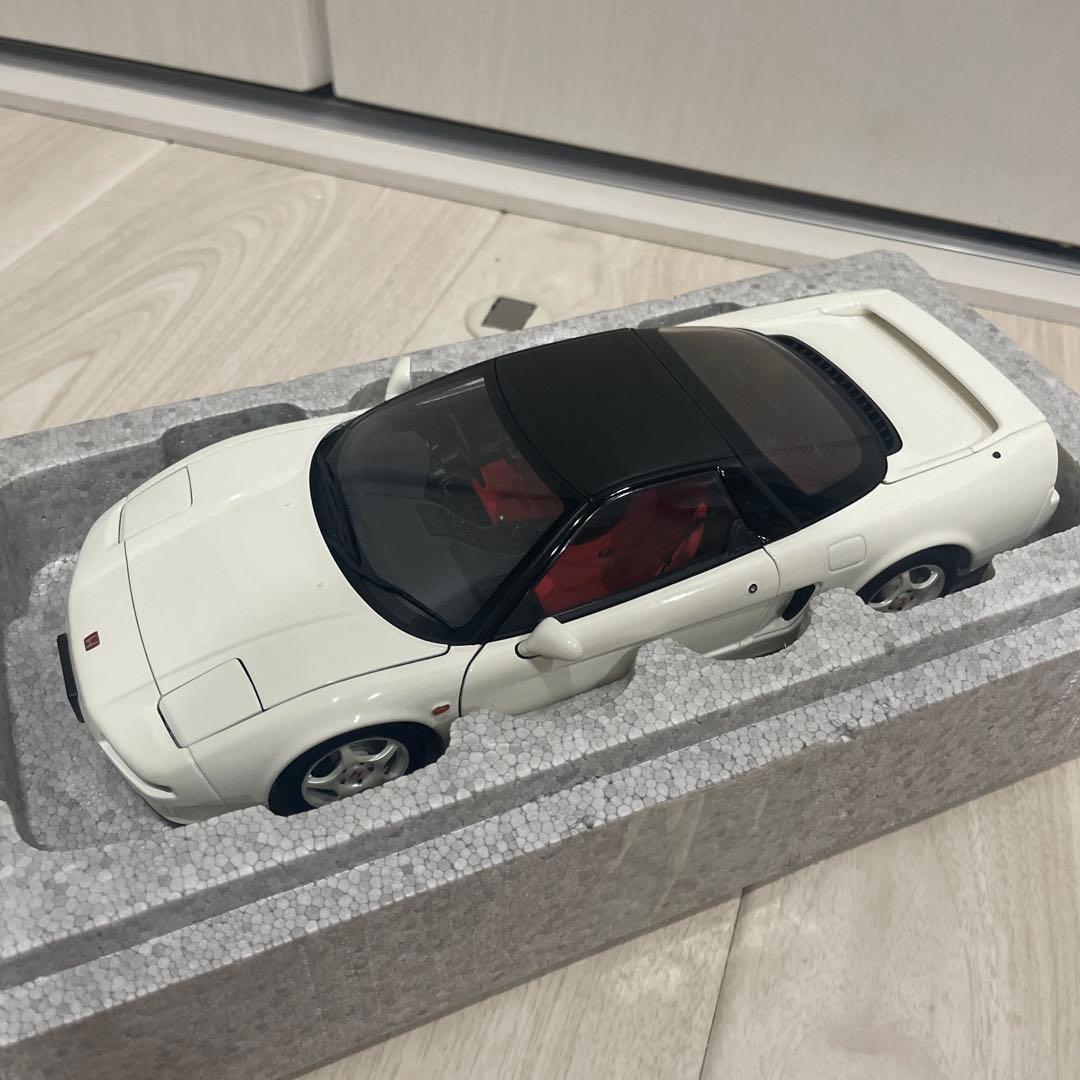 W*e様 激レア　AUTO art 1/18 Honda NSX TYPE R AUTOart 1:18 scale HONDA NSX Type R(NA1) 1992 Champion White 73296