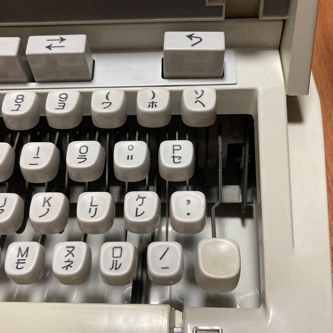 タイプライター HERMES3000 ヘルメス 蚤の市 アンティーク - メルカリ