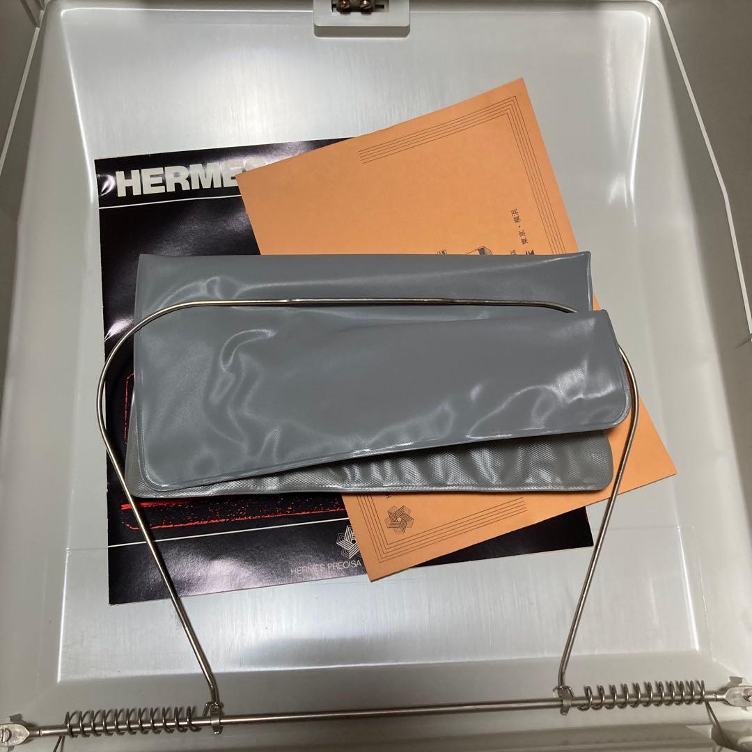 タイプライター HERMES3000 ヘルメス 蚤の市 アンティーク - メルカリ