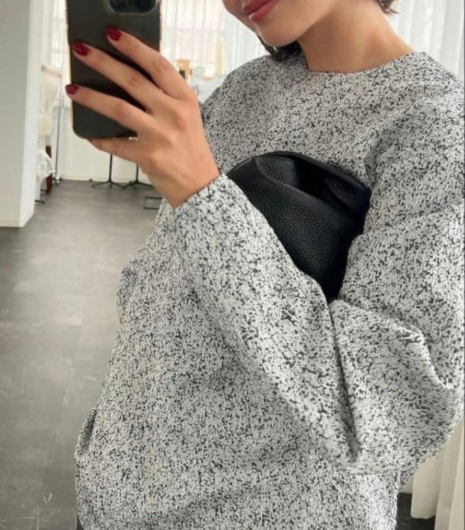 美品 ohga ジャガードブラウス Fサイズ - メルカリ