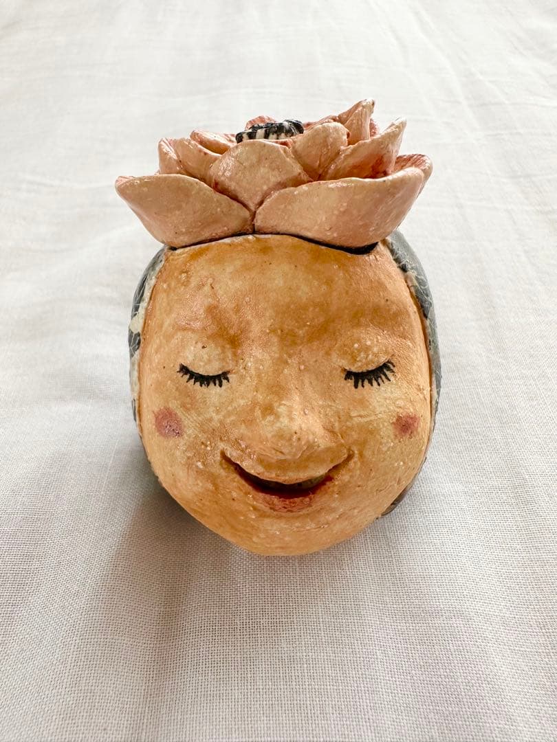 うたうお花顔　小さい香炉