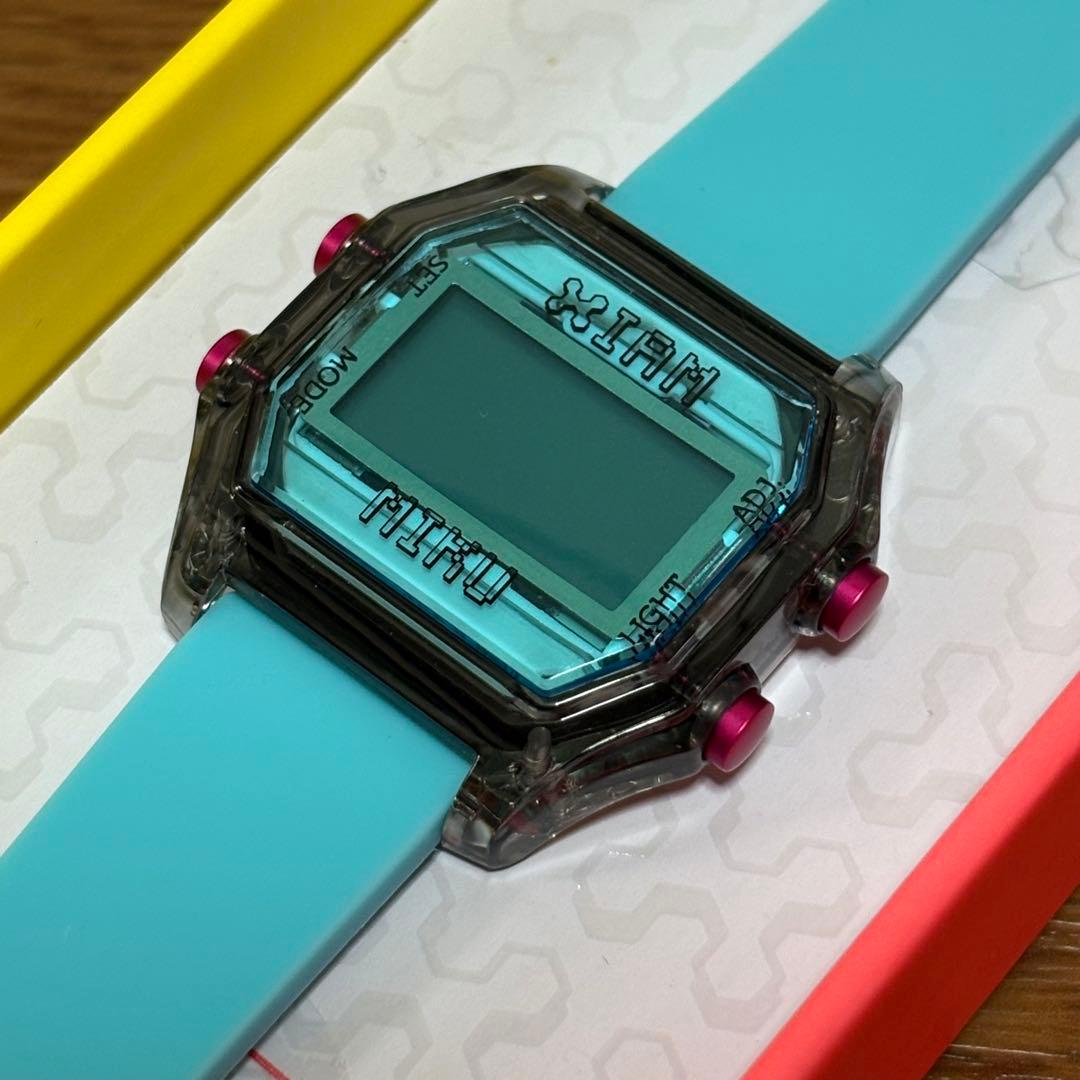 電池切れ』初音ミク 腕時計 I AM THE WATCH