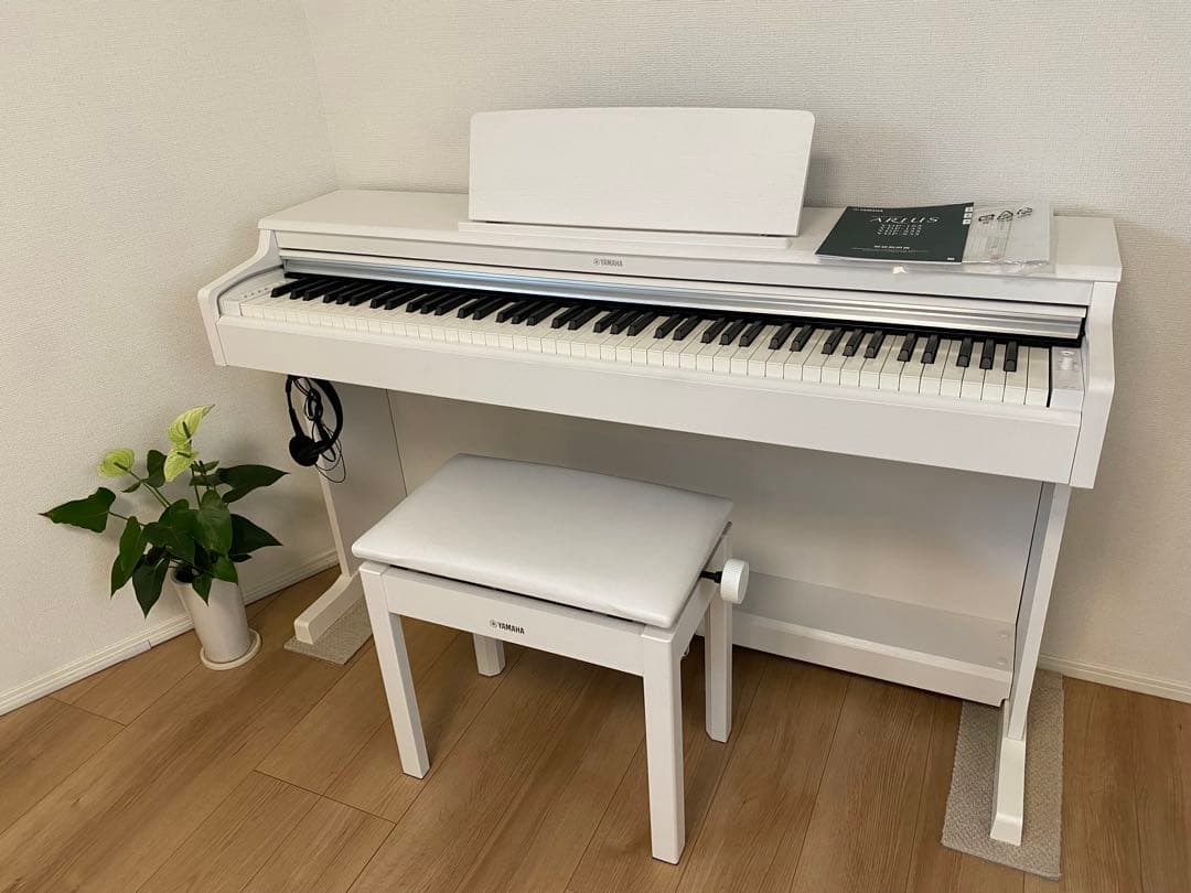 【値下げ！】Yamaha YDP-165WH ホワイトウッド調 電子ピアノ