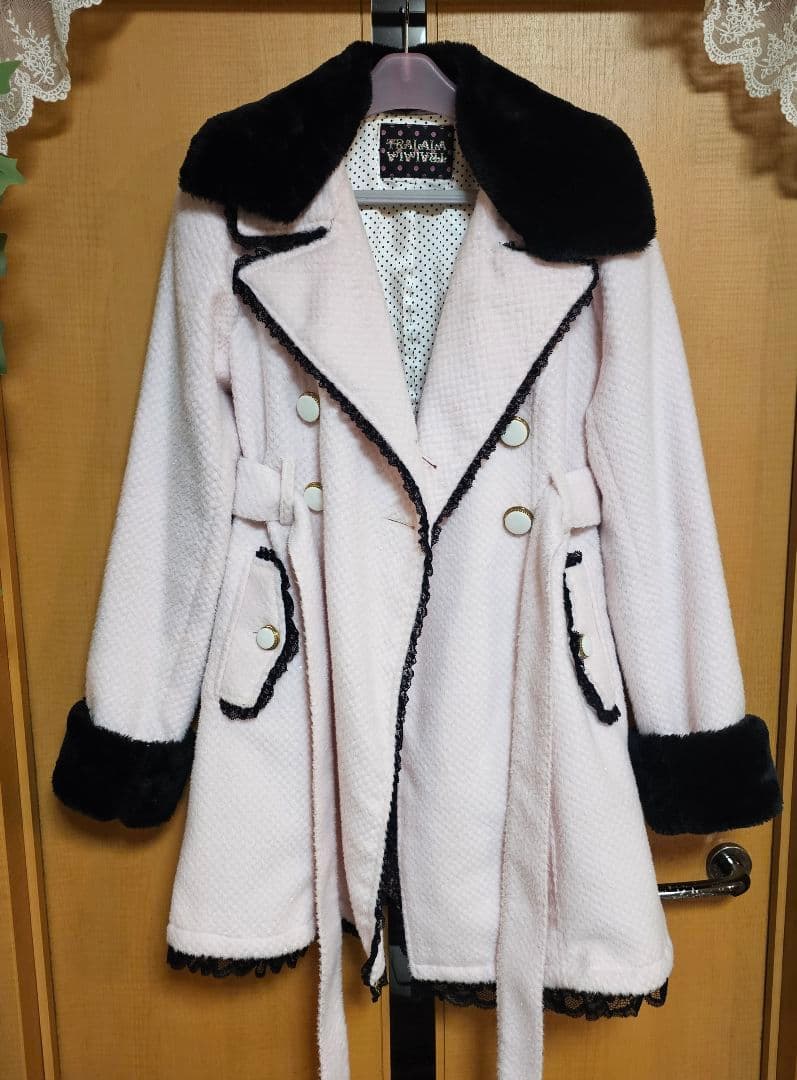 トゥララ TRALALA 黒ピンク コート