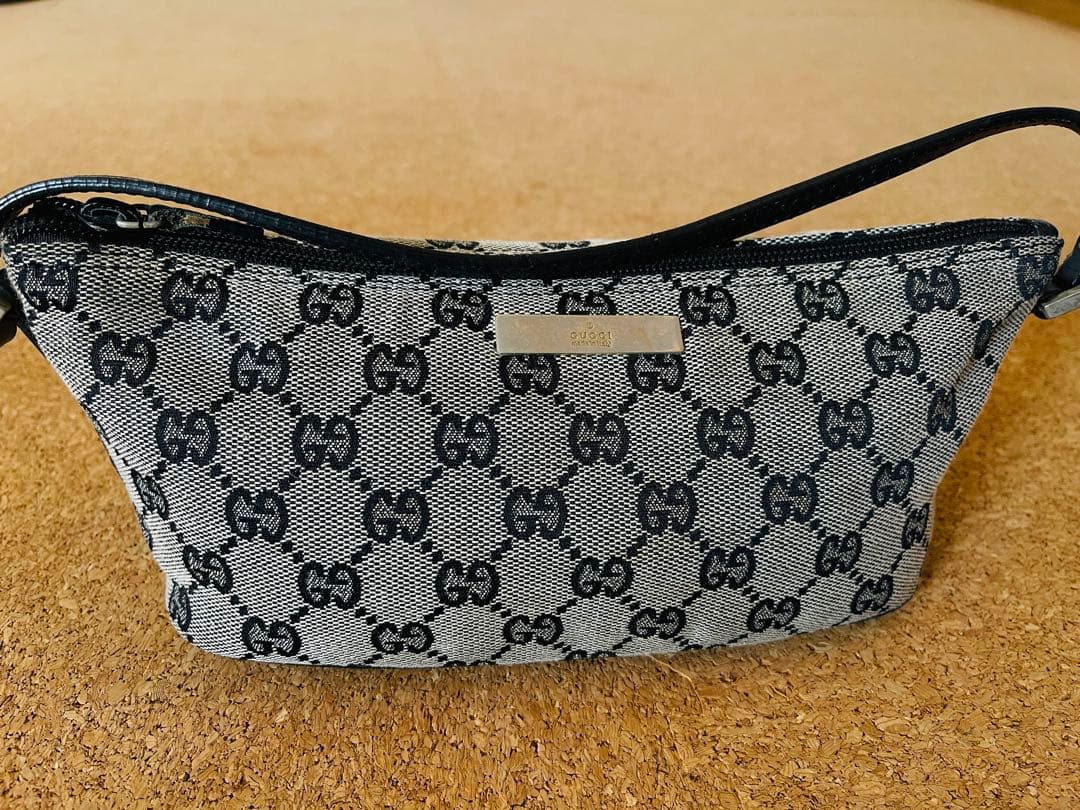 GUCCI GGキャンバス アクセサリーポーチ レザー キャンバス ハンドバッグ