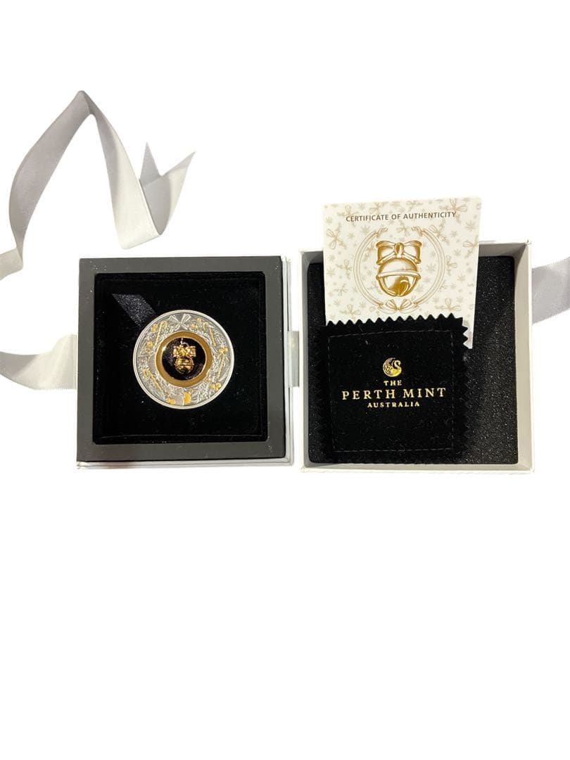 2022年オーストラリアのクリスマスジングルベル2オンスシルバー ロンドンのマーケットに満ちる、お祝いの歓び。このホリデーシーズン