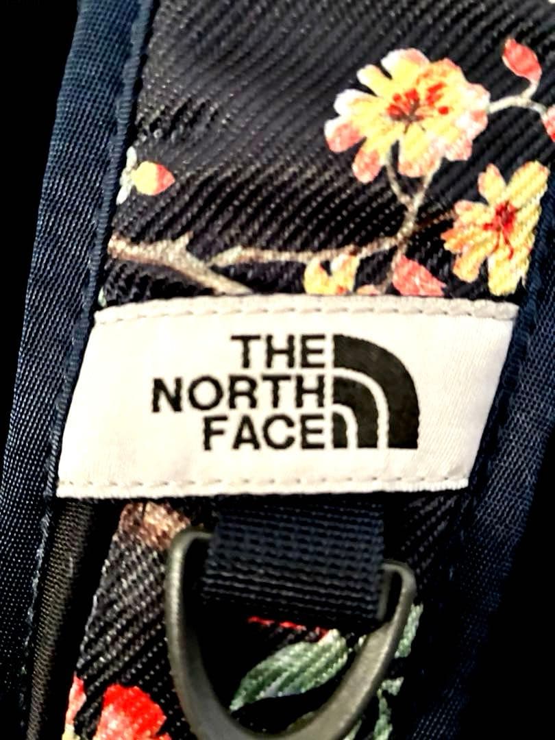 希少】未使用✨ノースフェイス シングルショット 花柄 23L - メルカリ