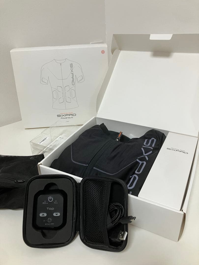 SIXPAD パワースーツ Sサイズ コントローラー付き