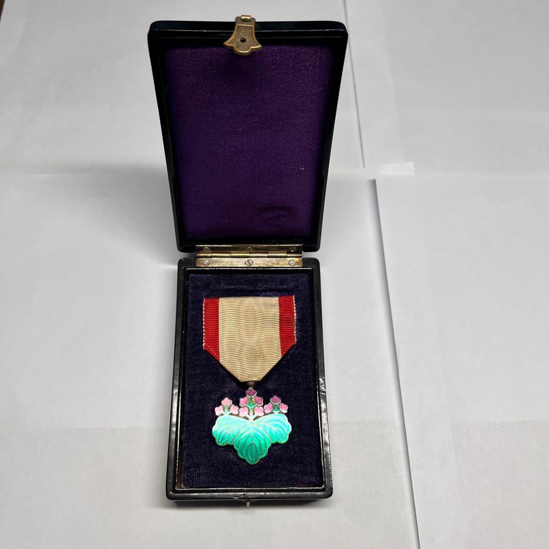 勲七等青色桐葉章 - メルカリ