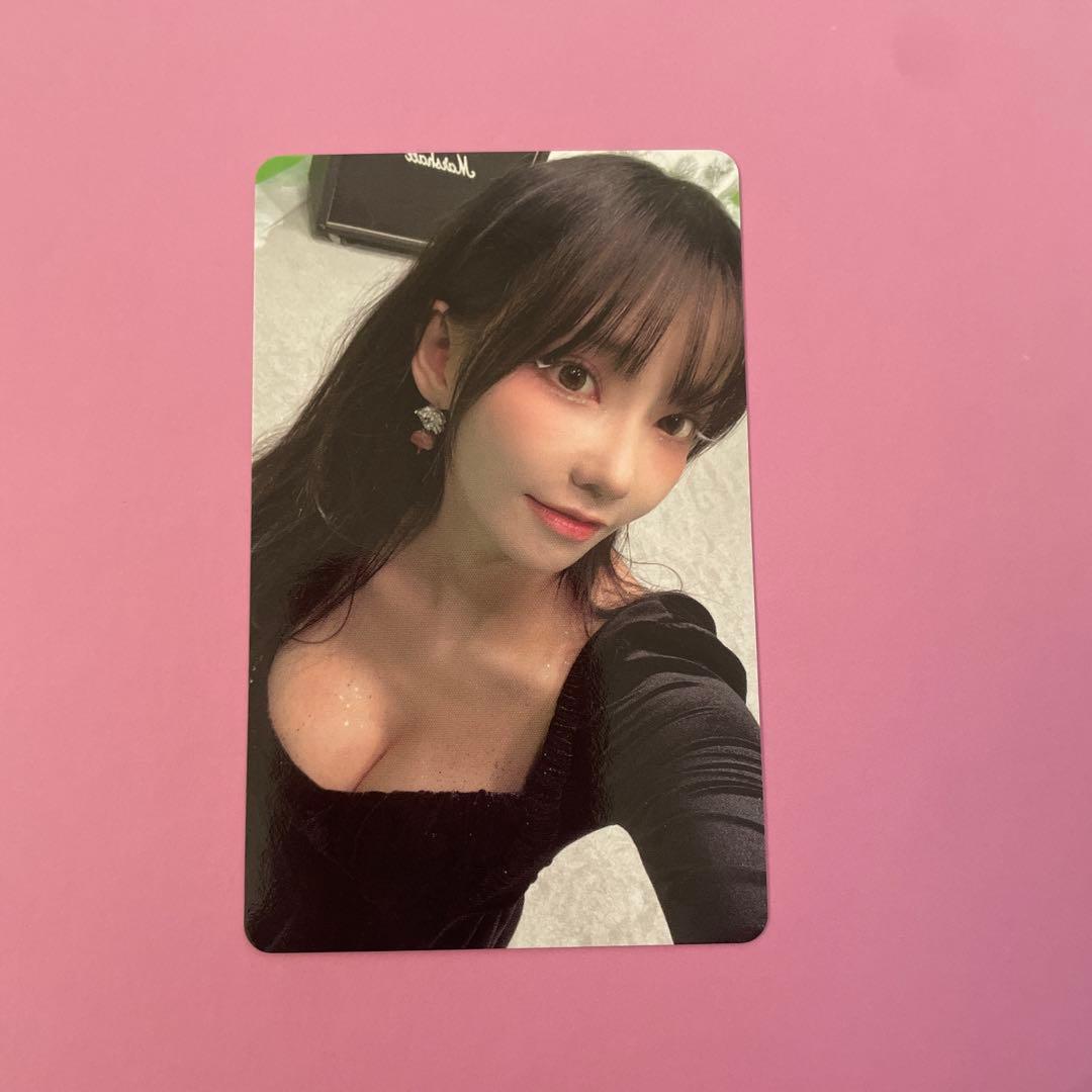 QWER マゼンタ トレカ - メルカリ