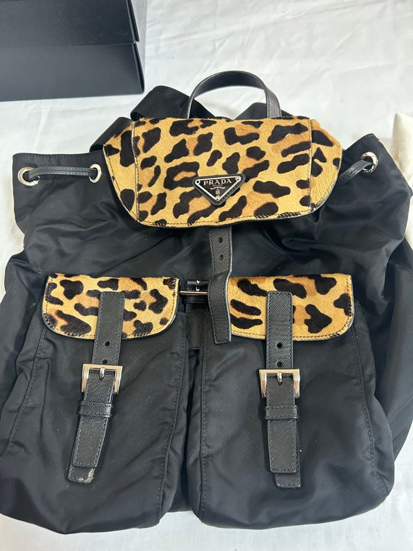 【美品】お値引き✨PRADA ヒョウ柄リュック
