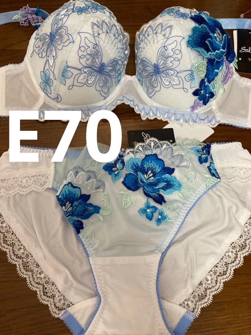 サルート　42 みずがめ座　アクエリアス　ホワイト　ＷＨ　ブラジャー　ショーツ