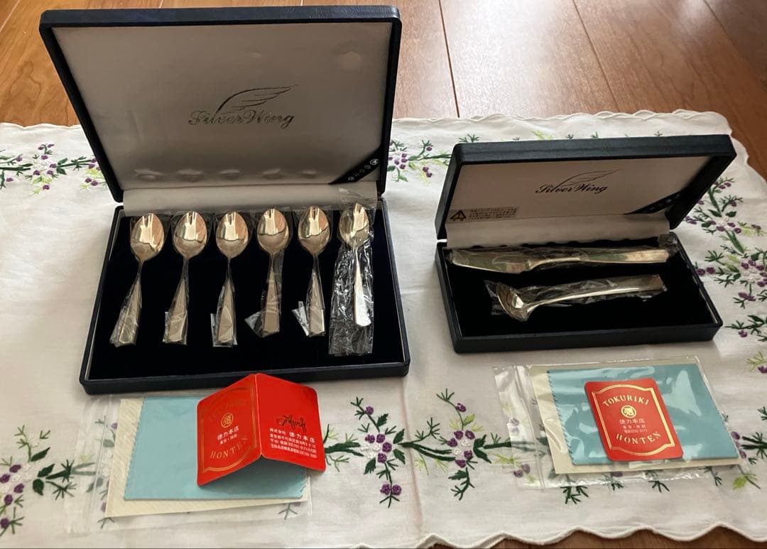 徳力の銀製スプーンセット 6本 とバターナイフ、シュガースプーン、菓子ようじ