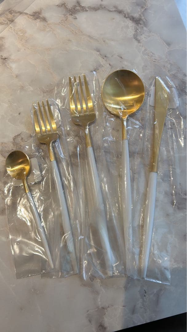 クチポール　cutipol カトラリー19本