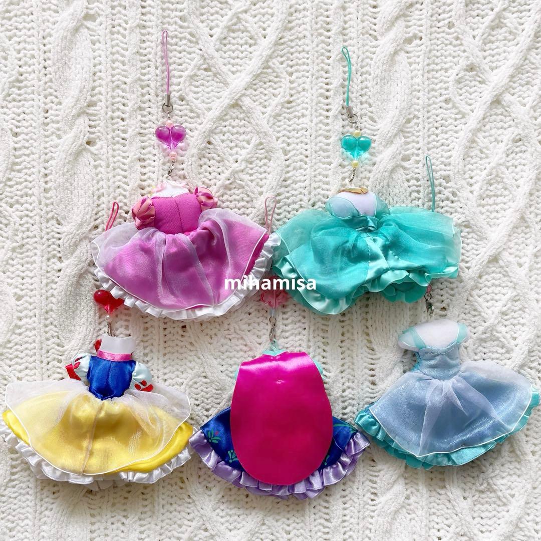 ディズニー ☆ プリンセス ドレス ストラップ キーホルダー - メルカリ