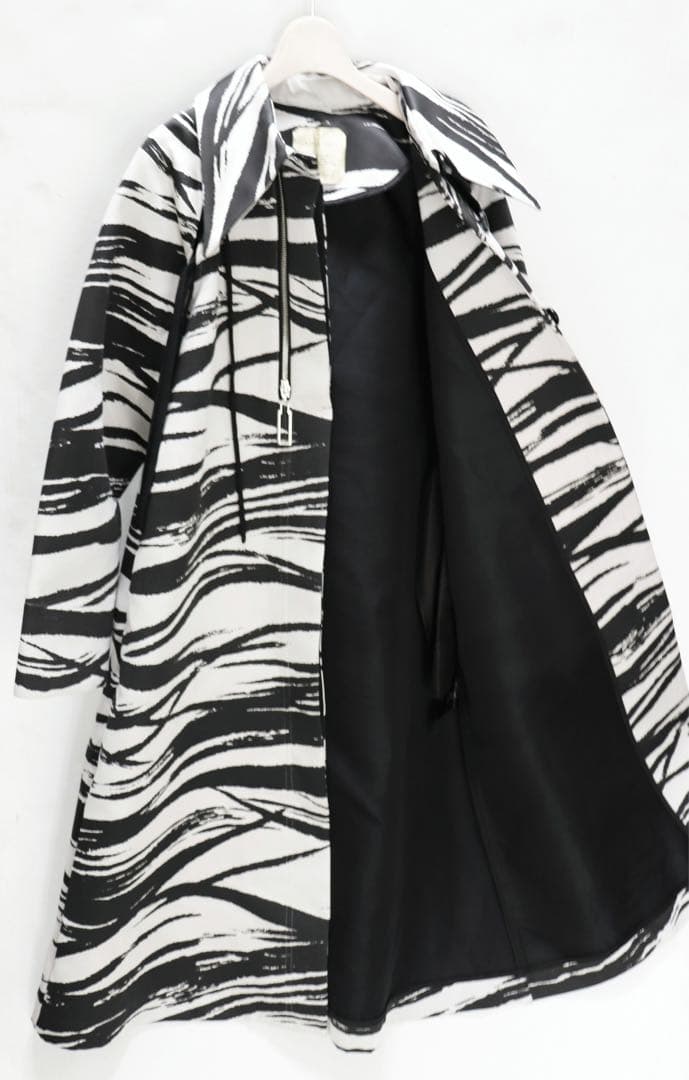 ユナイテッドトウキョウ》新品 ブラッシュアートステンコート ロング