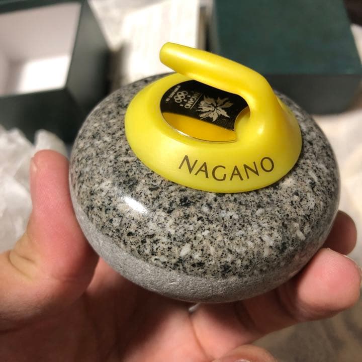 新品超超希少 カーリングストーン 長野オリンピック公式 台紙シリアル