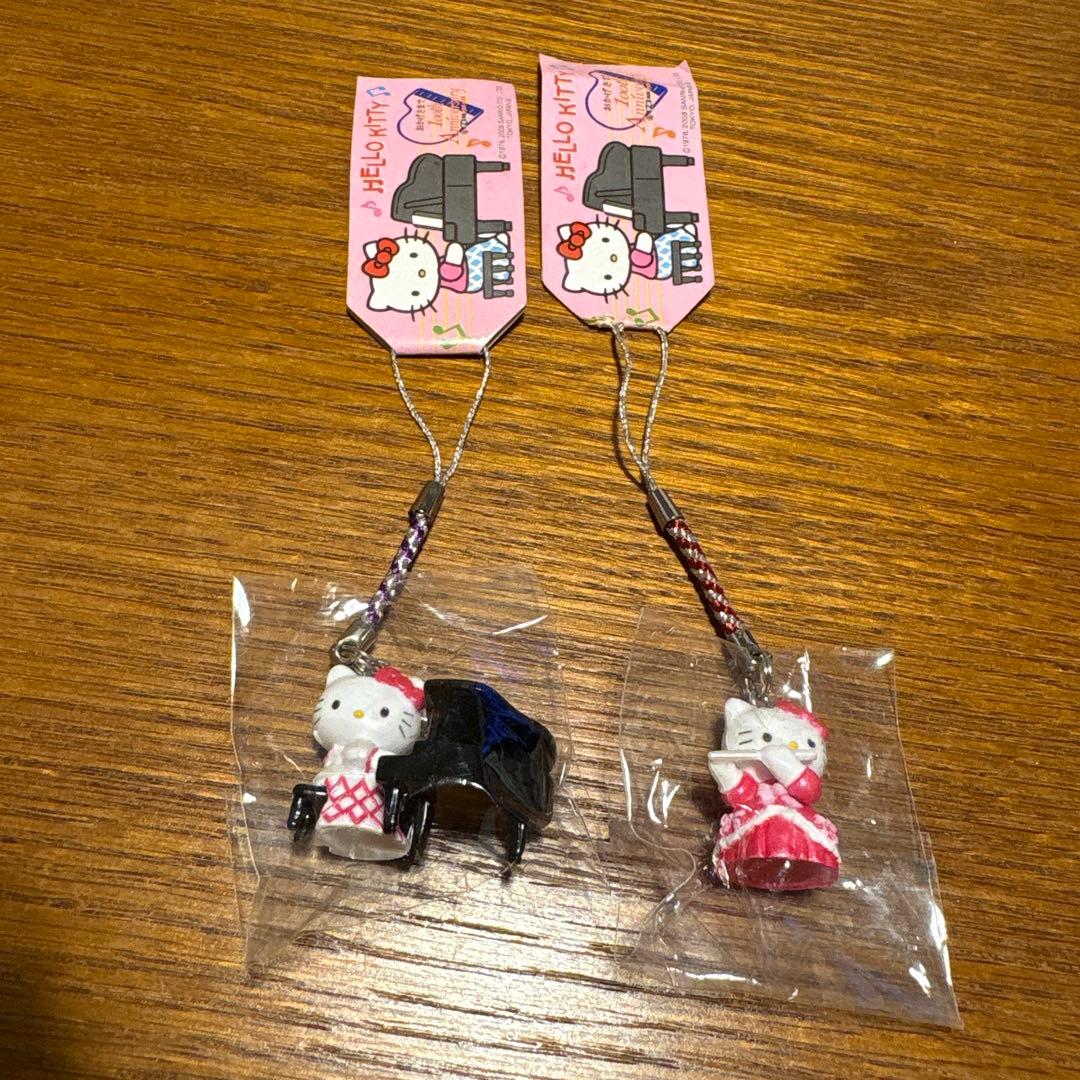ハローキティ 伊藤楽器100周年ピアノ フルート　ストラップ 2個セット