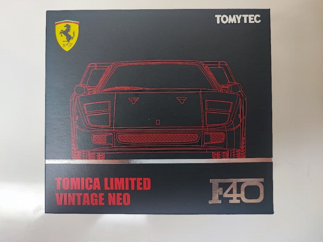 トミカリミテッドヴィンテージNEO フェラーリF40