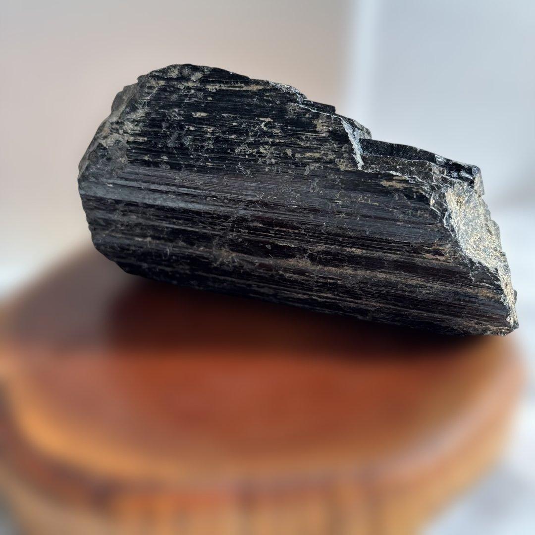 黒色鉱石 ブラックトルマリン 原石 鑑賞石 自然石 天然石 水石 鉱物 鉱石