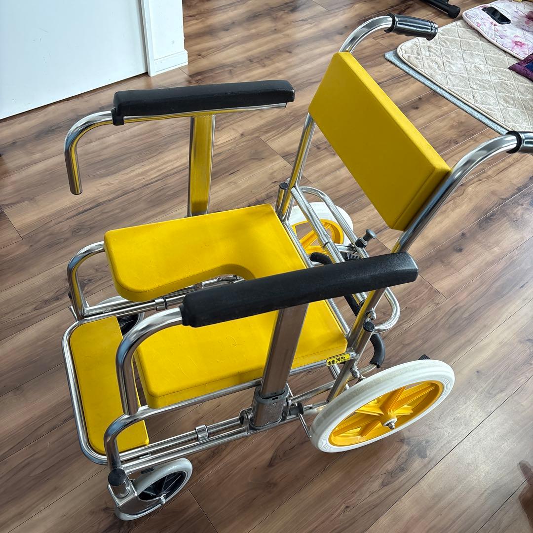 カワムラ　ks2 入浴用車椅子 イエローU字型