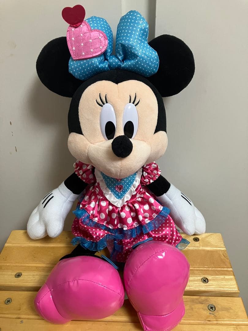 ミニー　パルパルーザ　ぬいぐるみ 美品☆パルパルーザ ミニー ☆ぬいぐるみバッジ☆ディズニー☆ファン