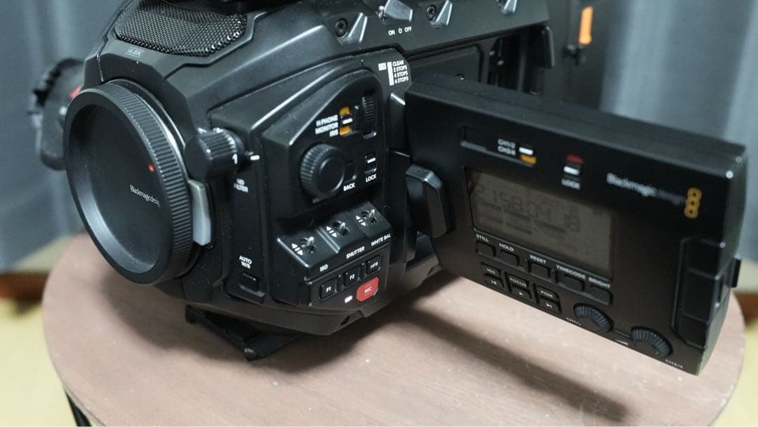 Blackmagic URSA Mini Pro 4.6K EF 本体