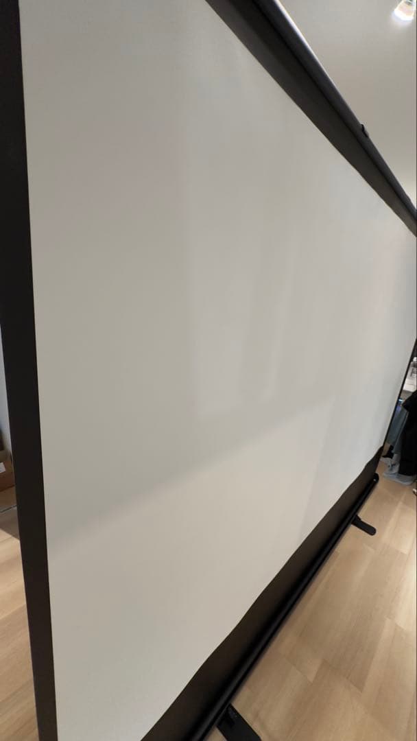 110インチ 自立型プロジェクタースクリーン 16:9