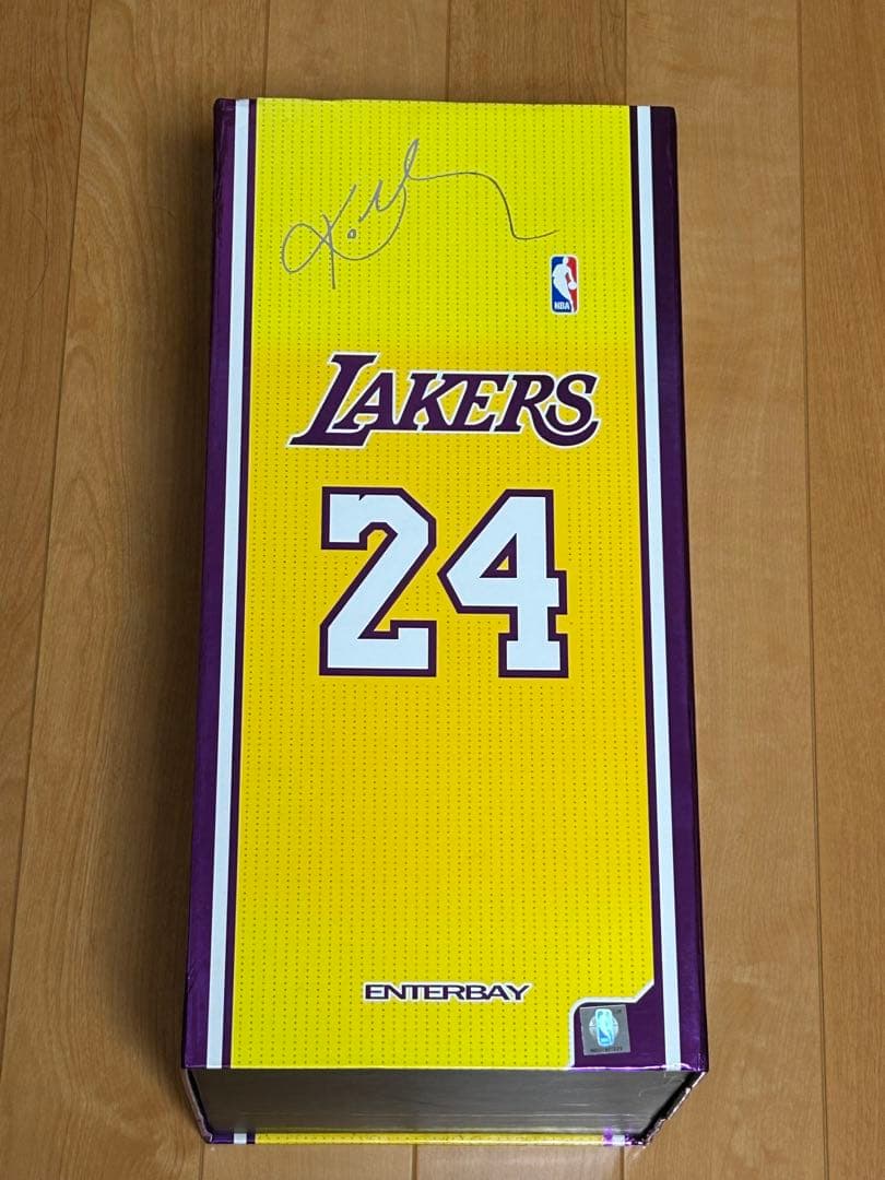 Kobe Bryant 24 Lakers フィギュア