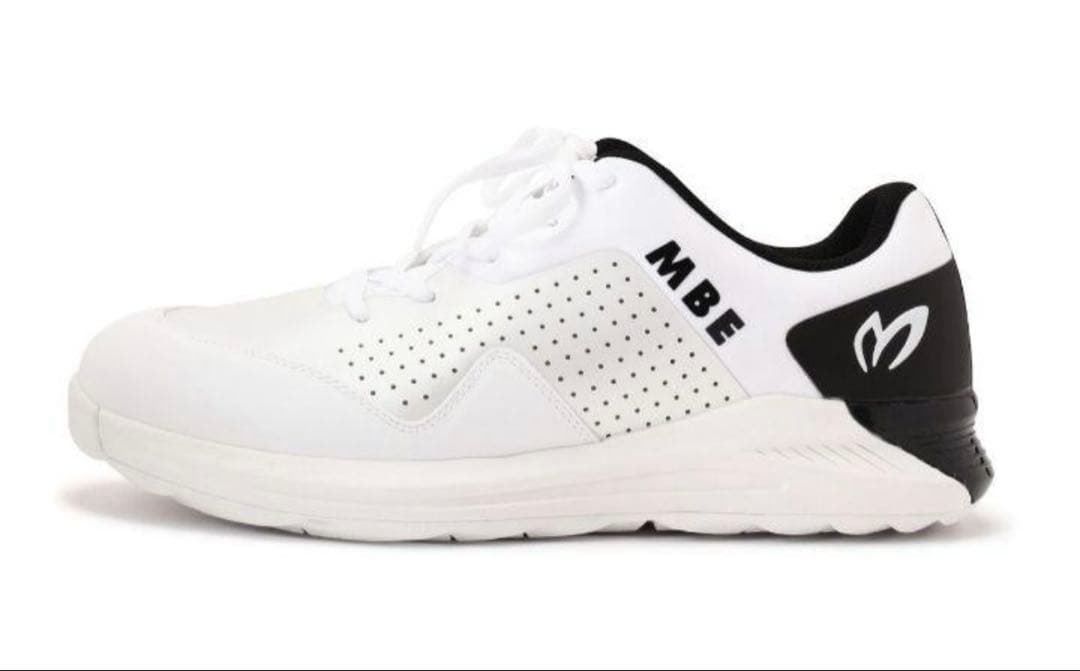 新品【定価33,000円】マスターバニー ゴルフシューズ 23.5cm