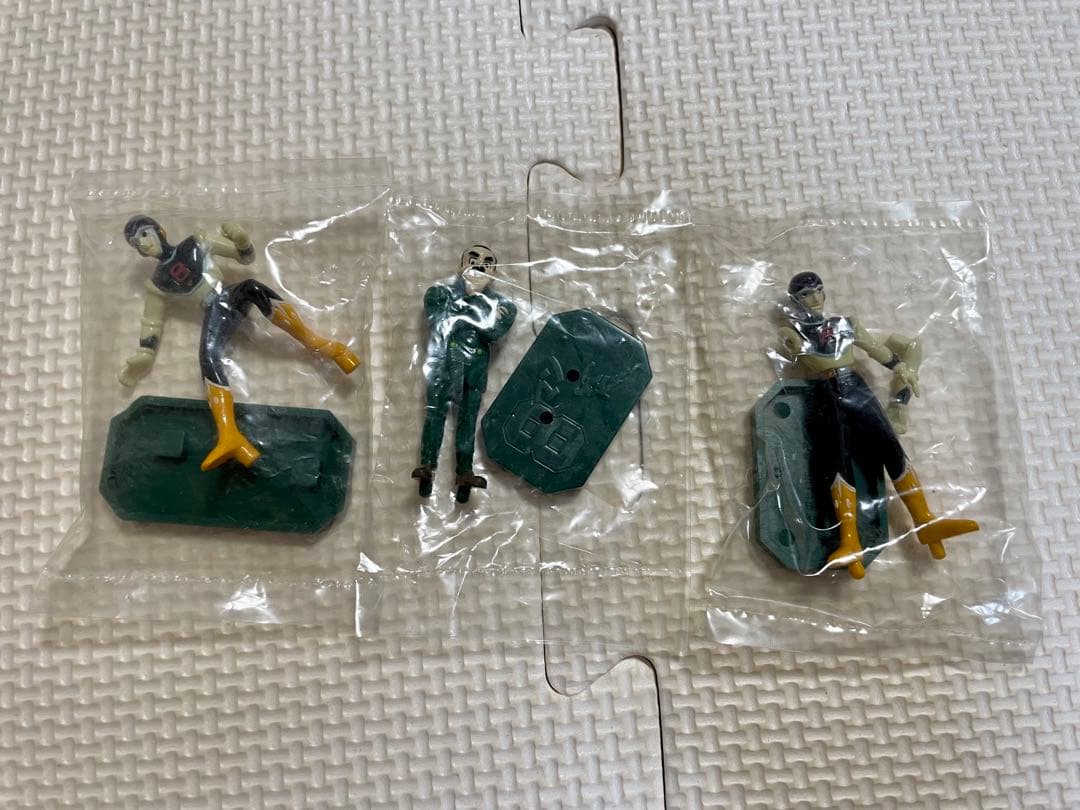 エイトマン フィギュア 3体セット - メルカリ