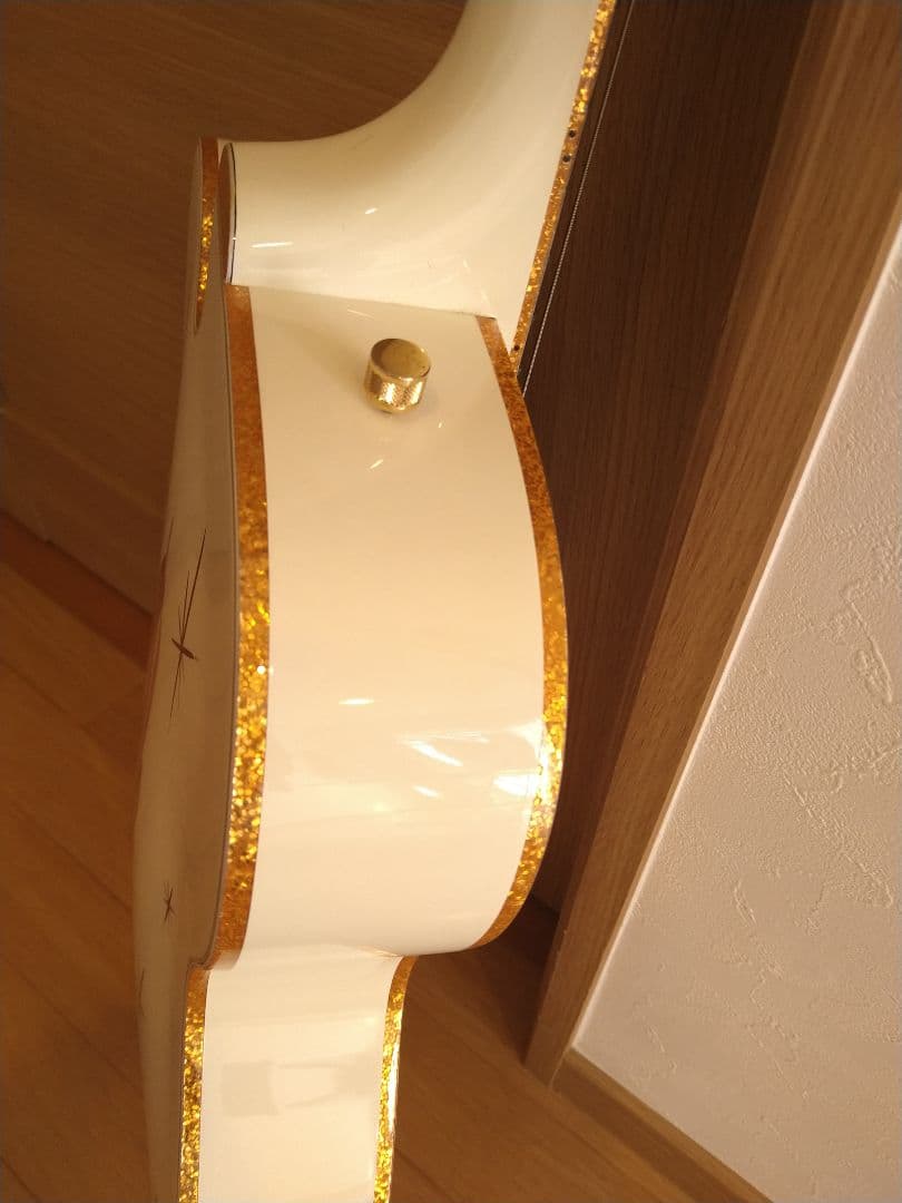 竹*様 限定大特価【ピンストライプ入り】グレッチホワイトファルコン