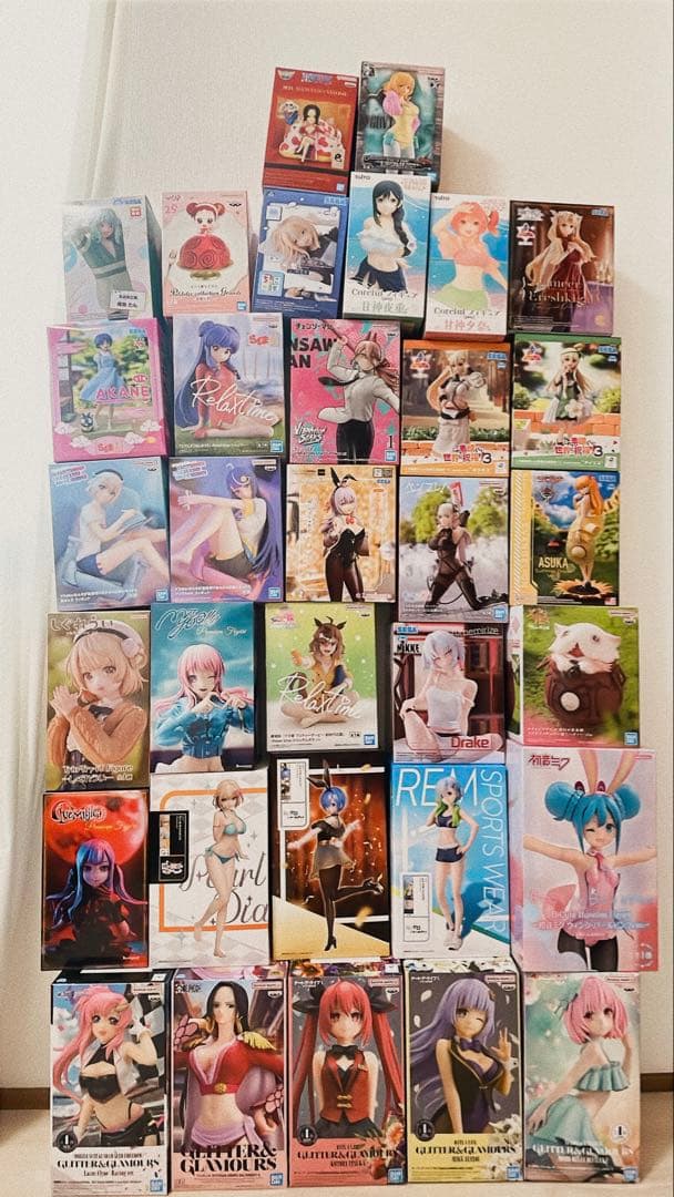 【新品未開封】女性　美少女フィギュア　33点セット