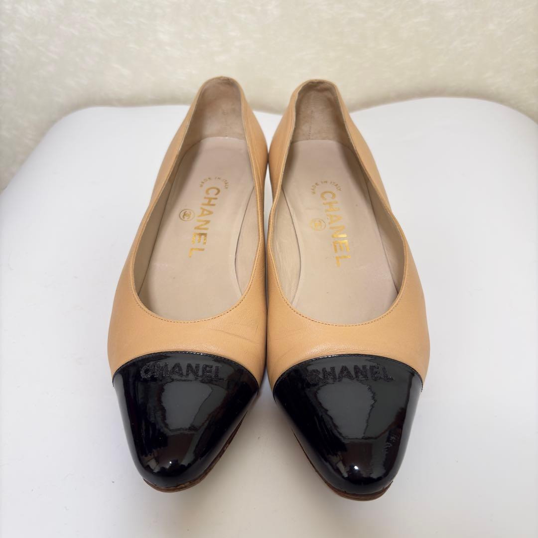 CHANEL シャネル パンプス 23.5 ベージュ 黒 ロゴ レディース 靴 CHANEL（シャネル） 【中古】CHANEL 靴 レディース パンプス G35403