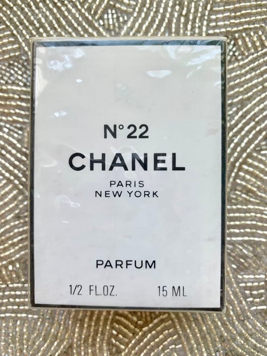 【新品、未開封】CHANEL No 22 PARFUM 15m