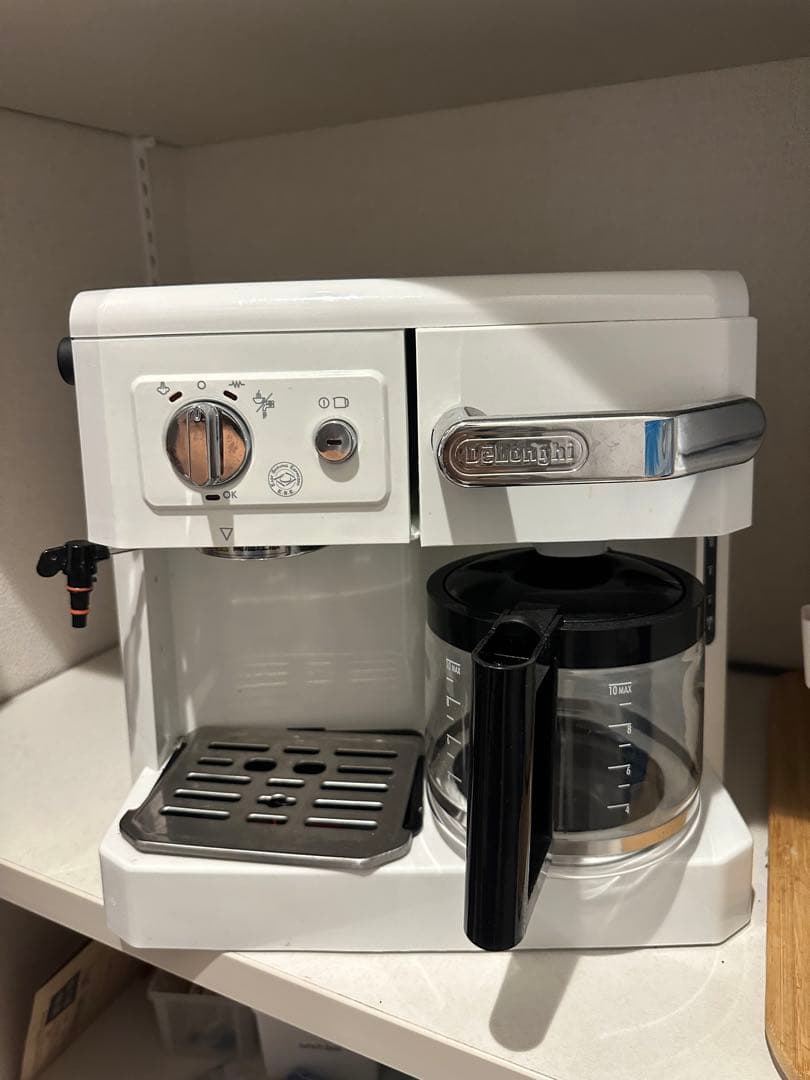 N*I様 デロンギ コンビコーヒーメーカー BCO410J-B ホワイト Amazon | DeLonghi コンビコーヒーメーカー ホワイト BCO410J-W | De