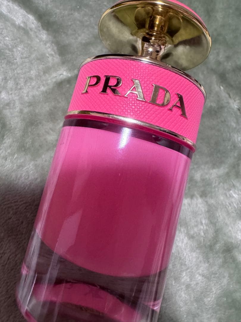プラダ キャンディ グロス オードトワレ 30ml 香水 PRADA CANDY - メルカリ