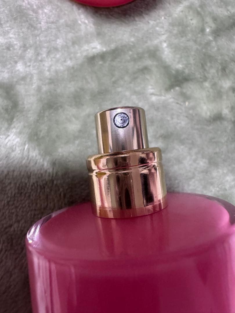 プラダ キャンディ グロス オードトワレ 30ml 香水 PRADA CANDY - メルカリ
