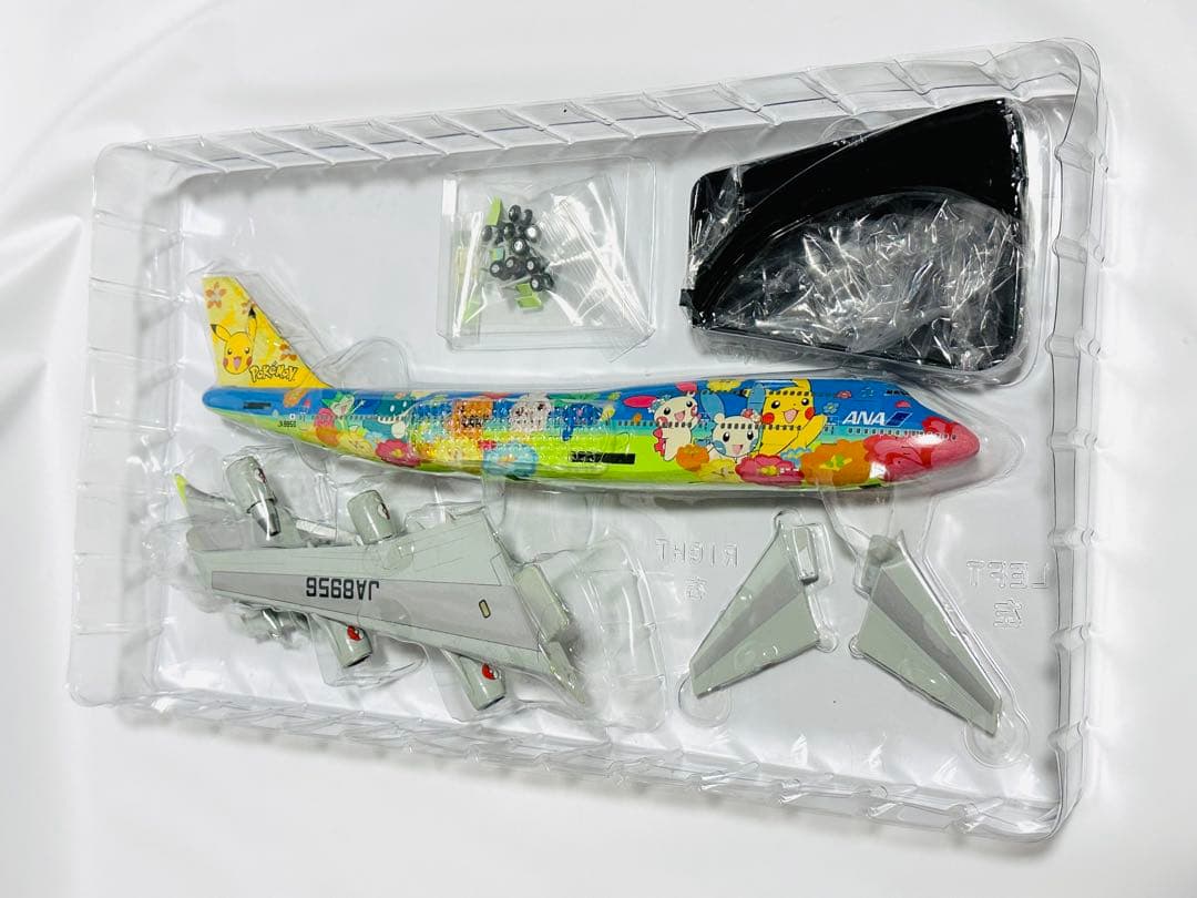 全日空商事 1/200 ANAポケモンジェット B747-400 NH20011 - メルカリ
