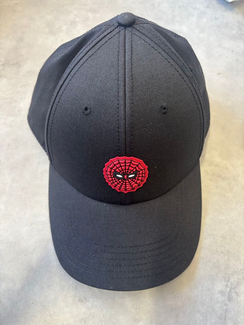 MONCLER ❌スパイダーマン　キャップ