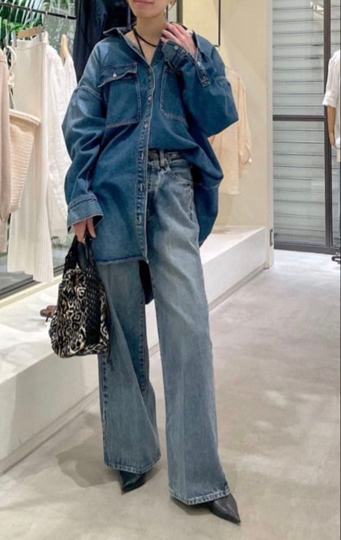 ウィムガゼット センタープレスワイドデニム 美品