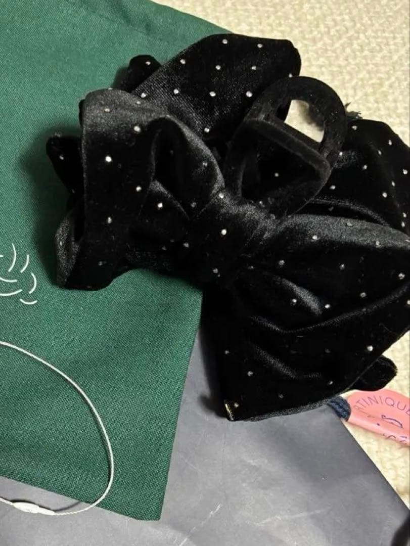 トレス　TRESSE ヘアクリップ【新品同様】お値下げしました TRESSE/トレス MAISON RUBAN CLIP ヘアクリップ（バレッタ/ヘア