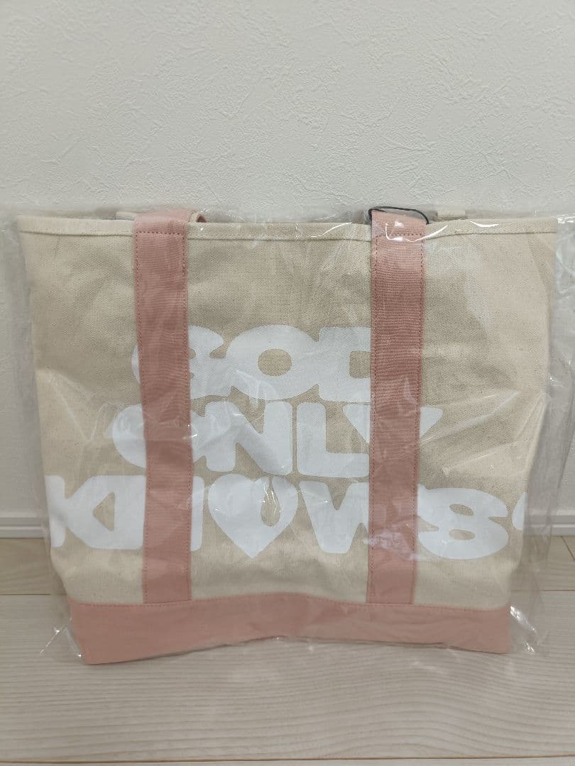 岩田剛典 GOD ONLY KNOWS バッグ ピンク - メルカリ