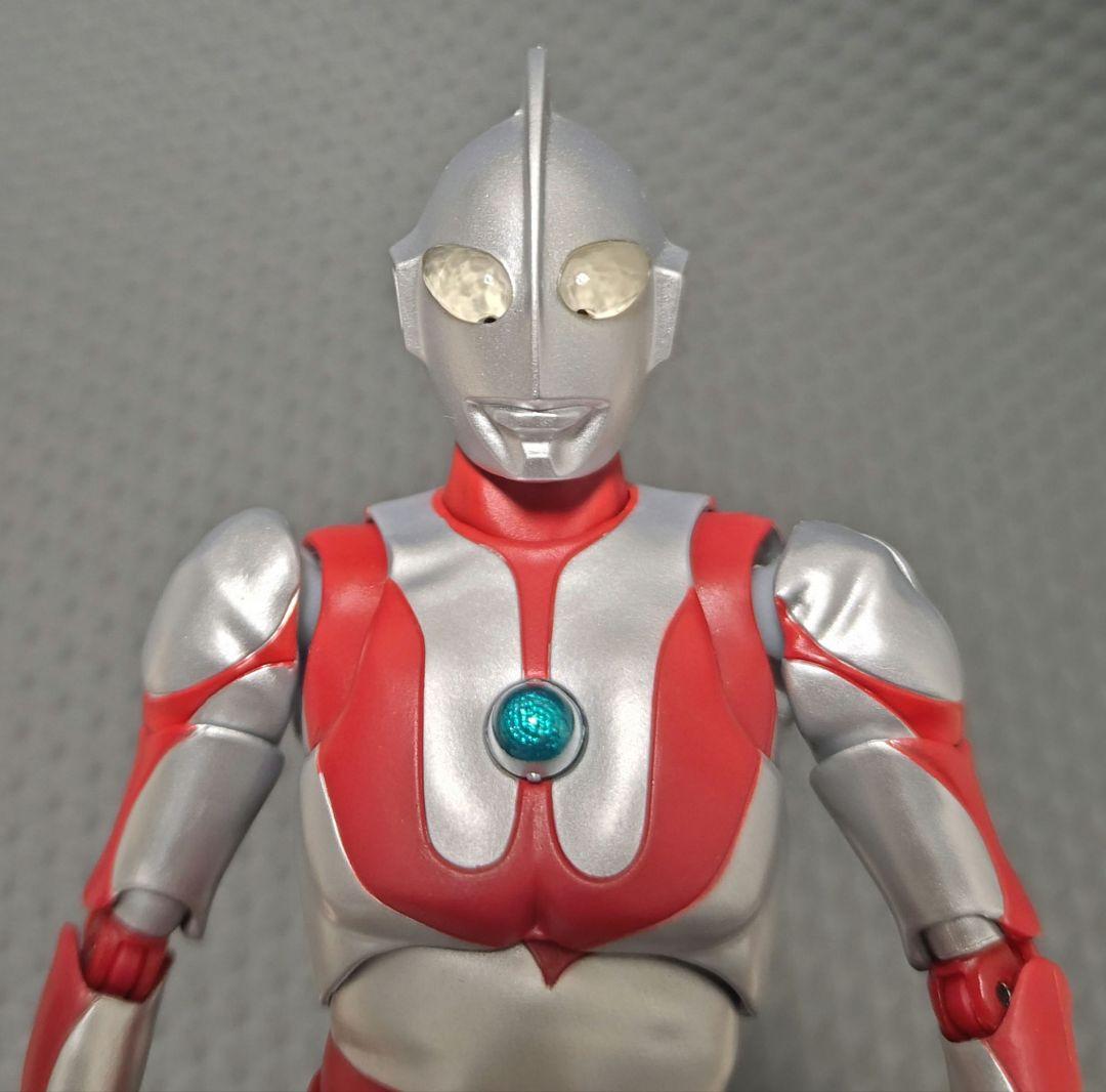 真骨彫　ウルトラマン 　フィギュアーツ